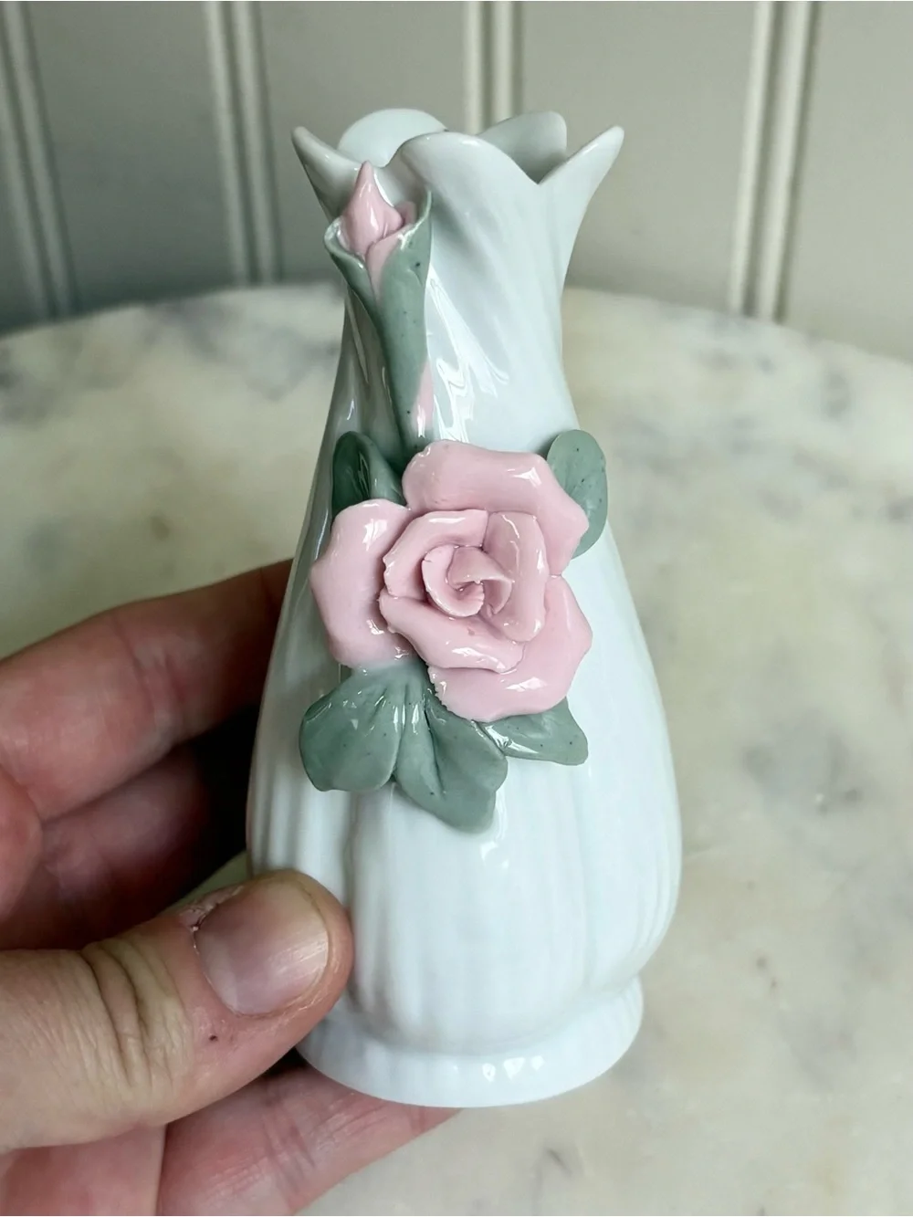 Vintage Porcelain Rose Bud Vase VTG Grandmacore Traditional Cottagecore Flowers
